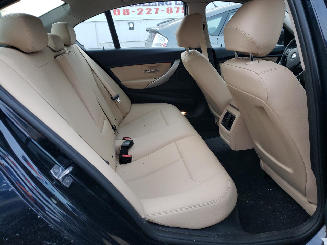 Photo 6 from auction – 2017 BMW 320 XI with VIN WBA8E5G37HNU44795