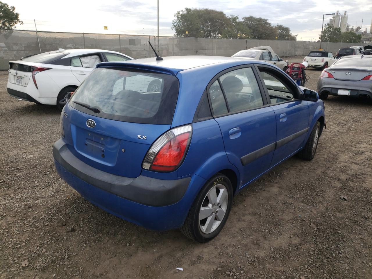 Photo 4 from auction – 2008 KIA RIO 5 SX with VIN KNADE163086360191
