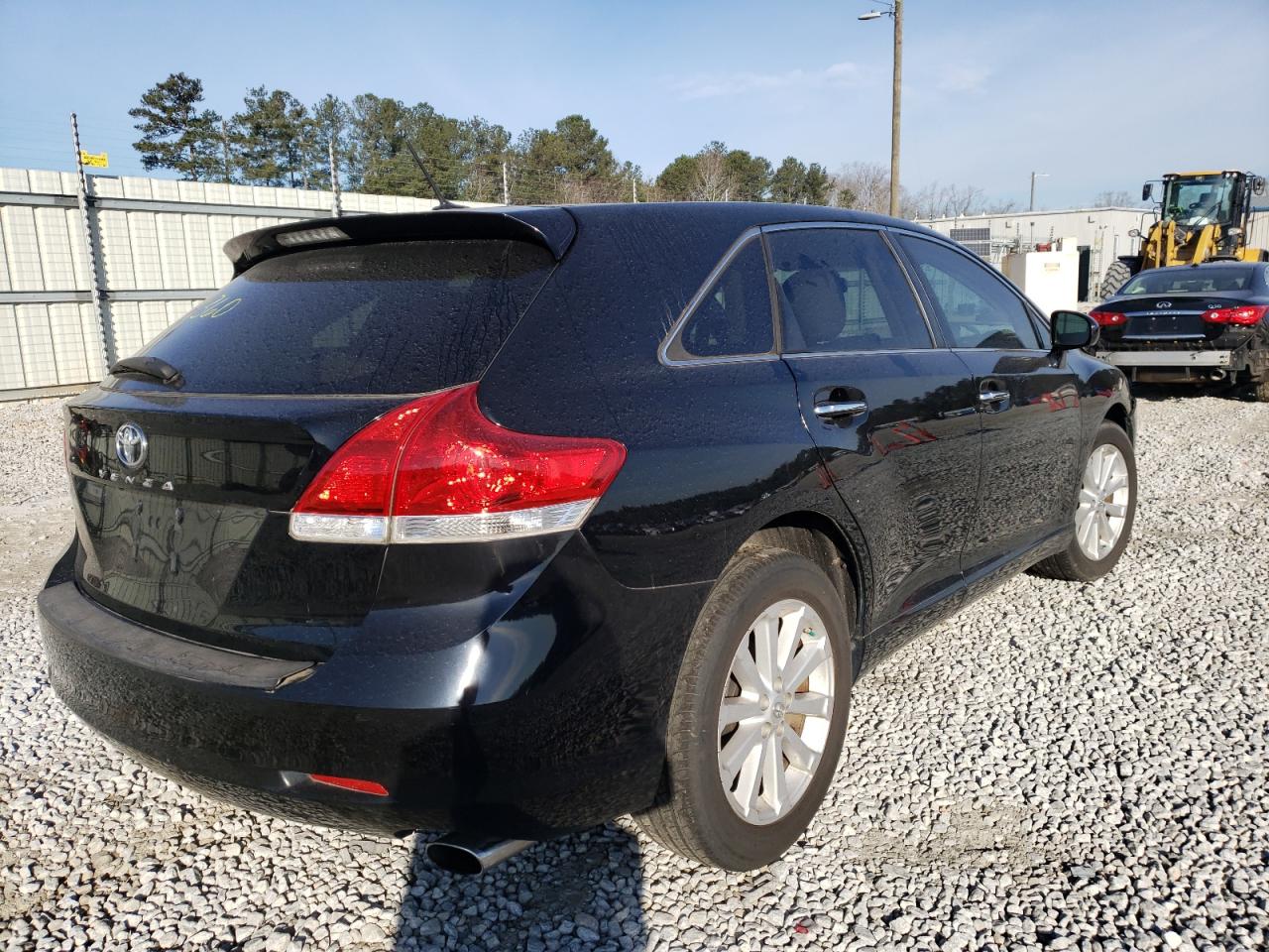 Photo 4 from auction – 2011 TOYOTA VENZA with VIN 4T3ZA3BB2BU047162