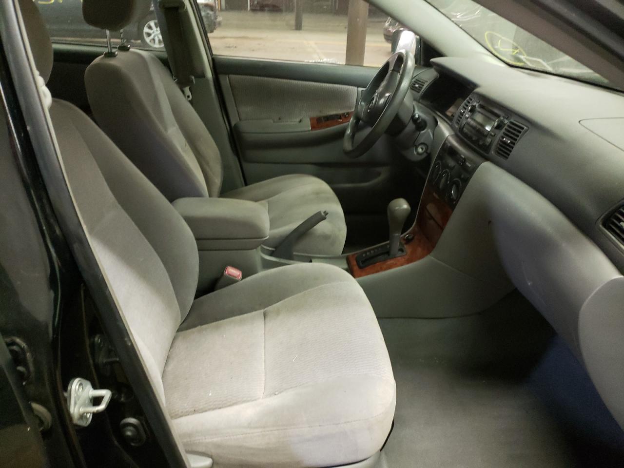 Photo 5 from auction – 2005 TOYOTA COROLLA CE with VIN 2T1BR30E75C402283