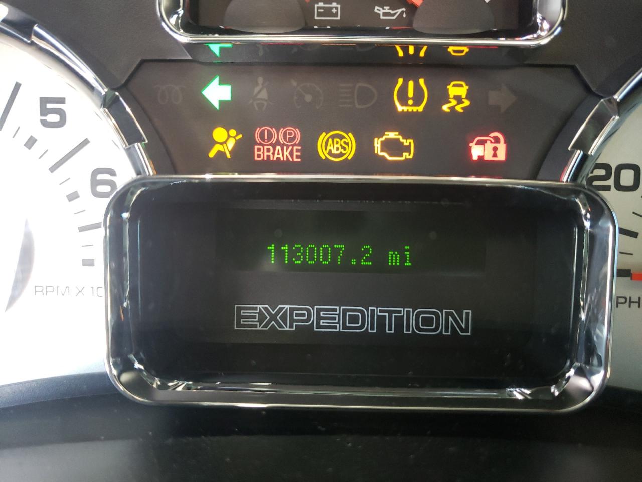 Фото 8 с аукциона – 2010 FORD EXPEDITION с VIN 1FMJU2A51AEB63397