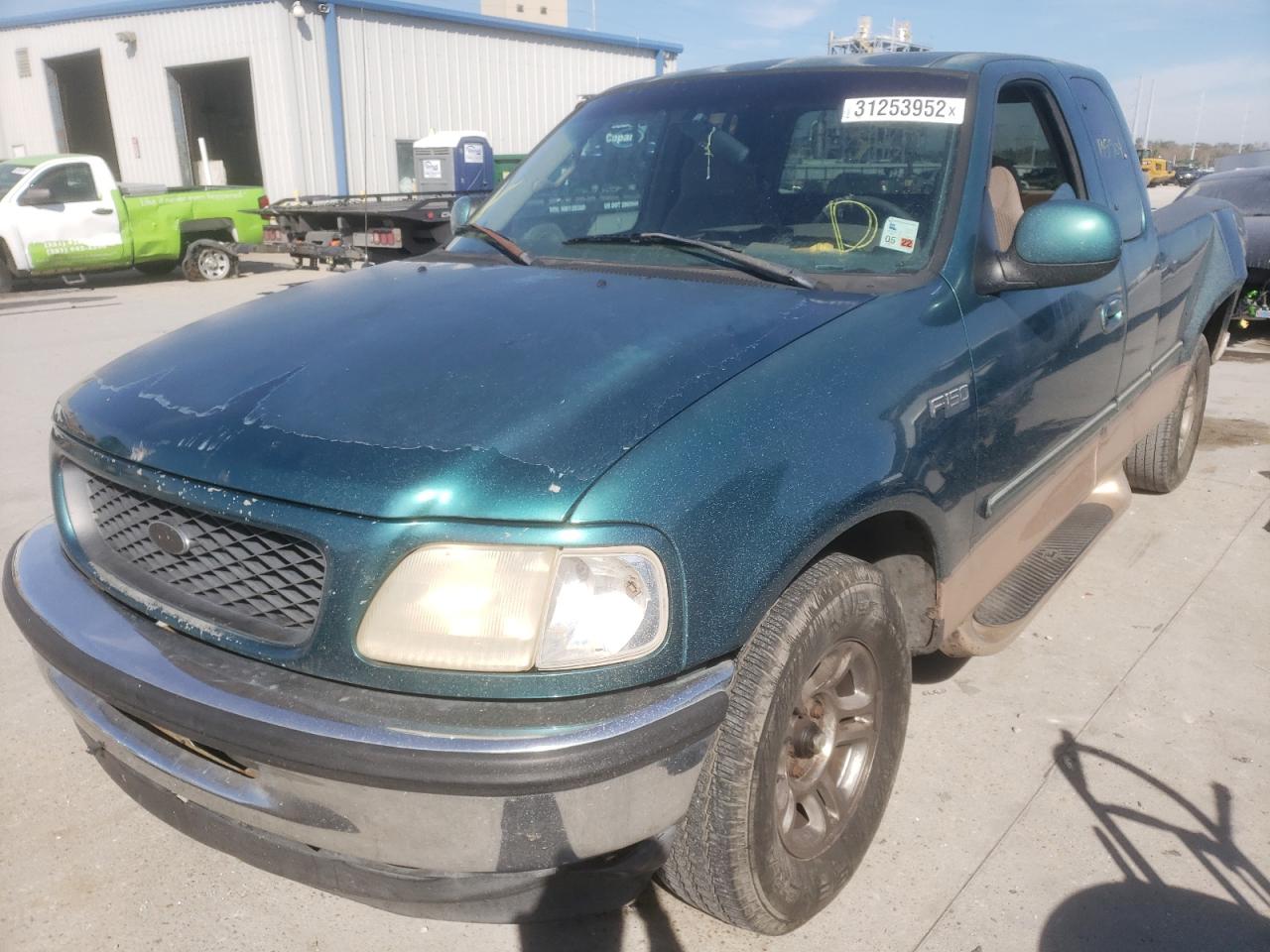 Photo 2 from auction – 1997 FORD F150 with VIN 1FTDX1767VNA74409