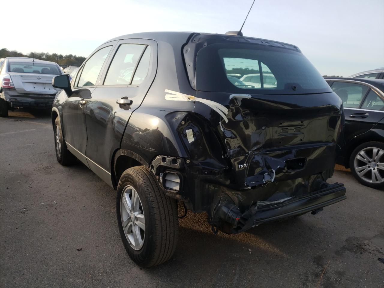 Photo 3 from auction – 2020 CHEVROLET TRAX LS with VIN 3GNCJKSB0LL137118