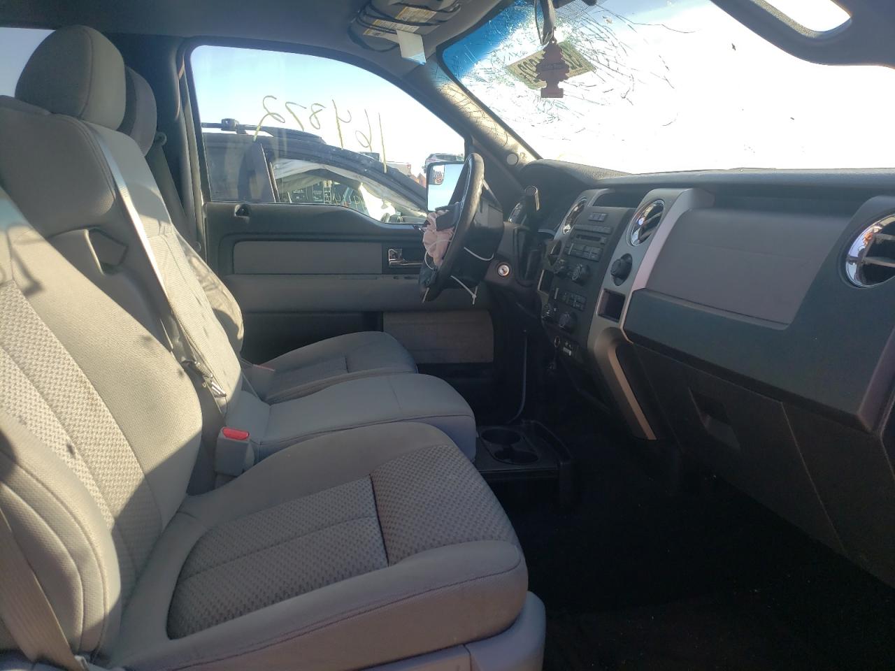 Photo 5 from auction – 2013 FORD F150 SUPER with VIN 1FTEW1CM2DFB46296
