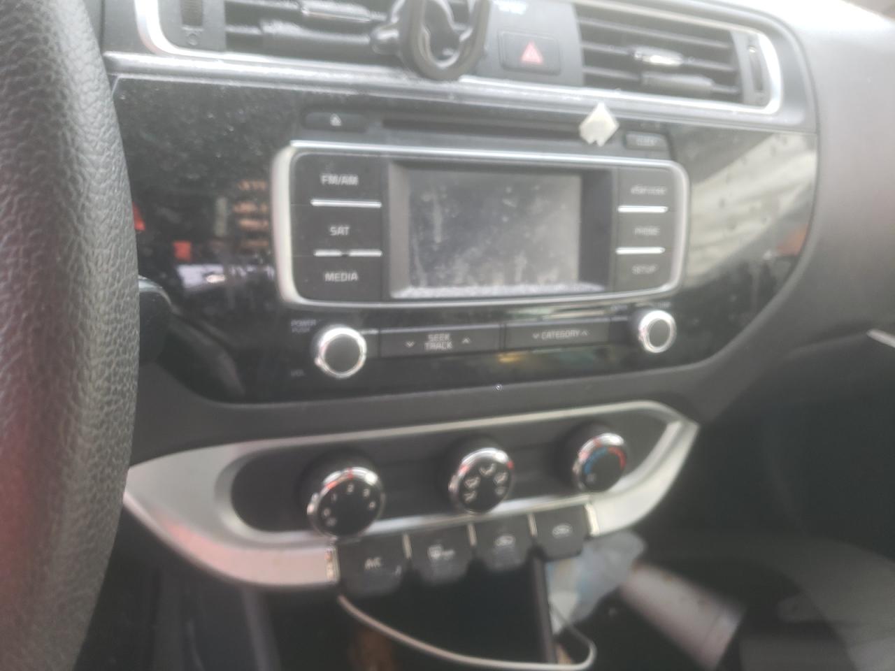 Photo 9 from auction – 2016 KIA RIO EX with VIN KNADN4A31G6575277