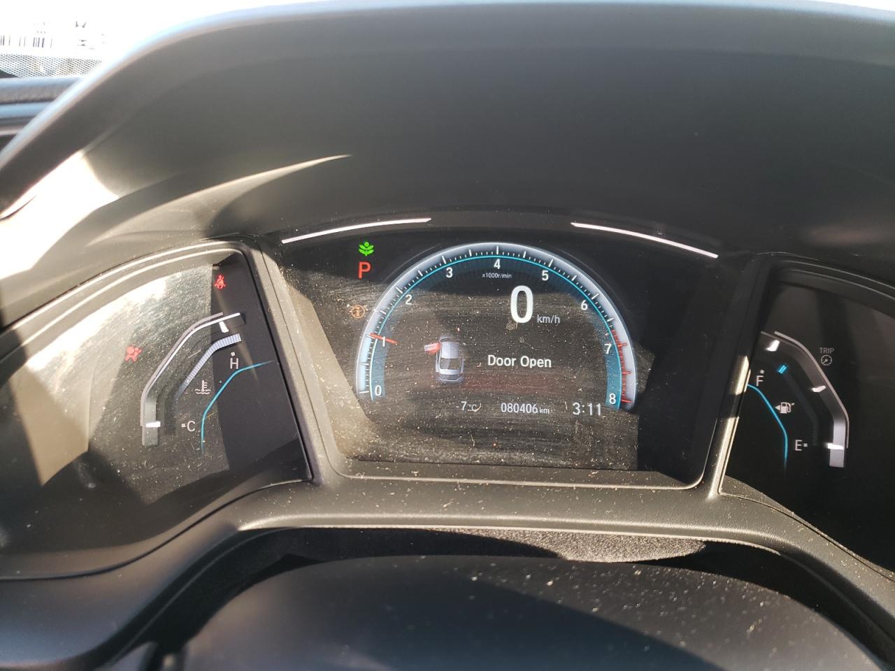 Photo 8 from auction – 2017 HONDA CIVIC LX with VIN 2HGFC2F59HH008767