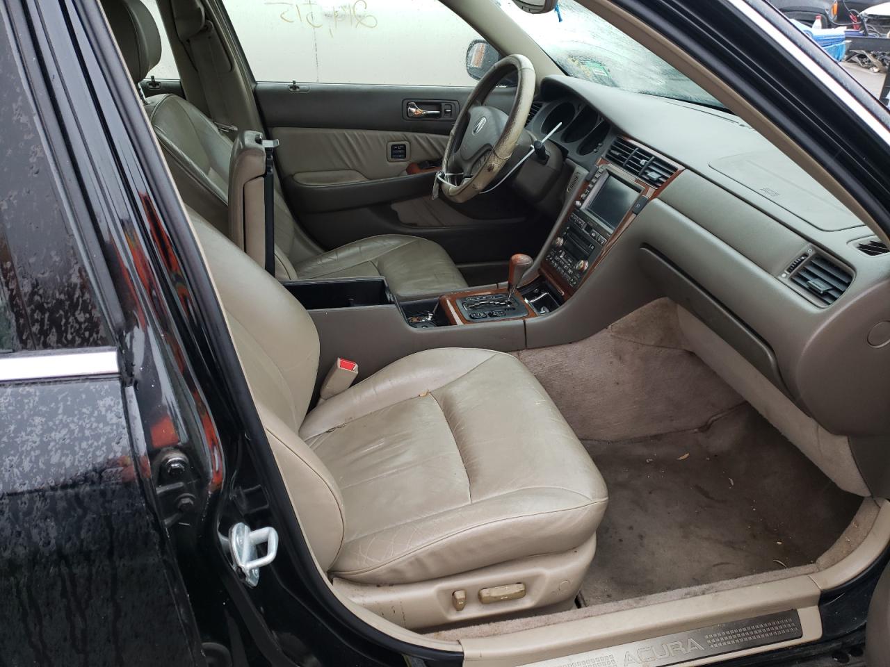 Photo 5 from auction – 2004 ACURA 3.5RL with VIN JH4KA96614C006639