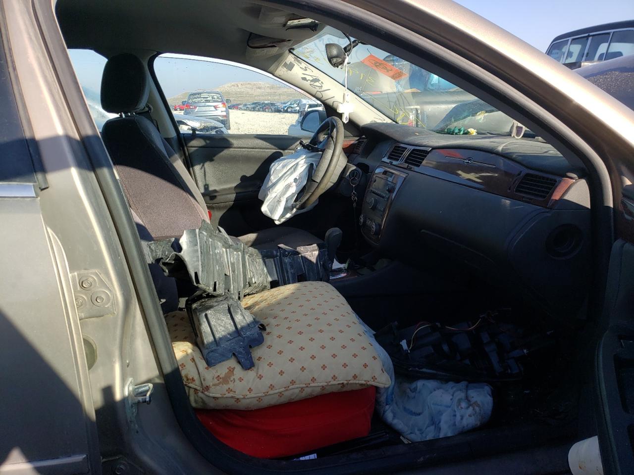 Photo 5 from auction – 2006 CHEVROLET IMPALA LT with VIN 2G1WC581469232071