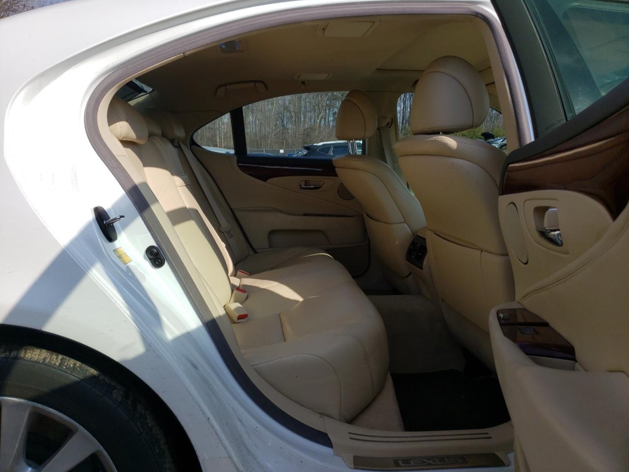 Photo 6 from auction – 2012 LEXUS LS 460 with VIN JTHCL5EF1C5013845