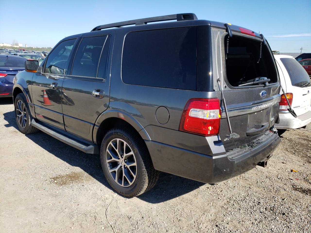 Photo 3 from auction – 2015 FORD EXPEDITION with VIN 1FMJU1HT6FEF14178