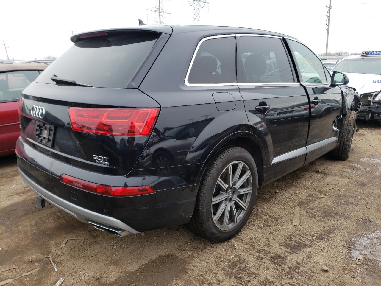 Photo 4 from auction – 2018 AUDI Q7 PREMIUM with VIN WA1LAAF75JD003274