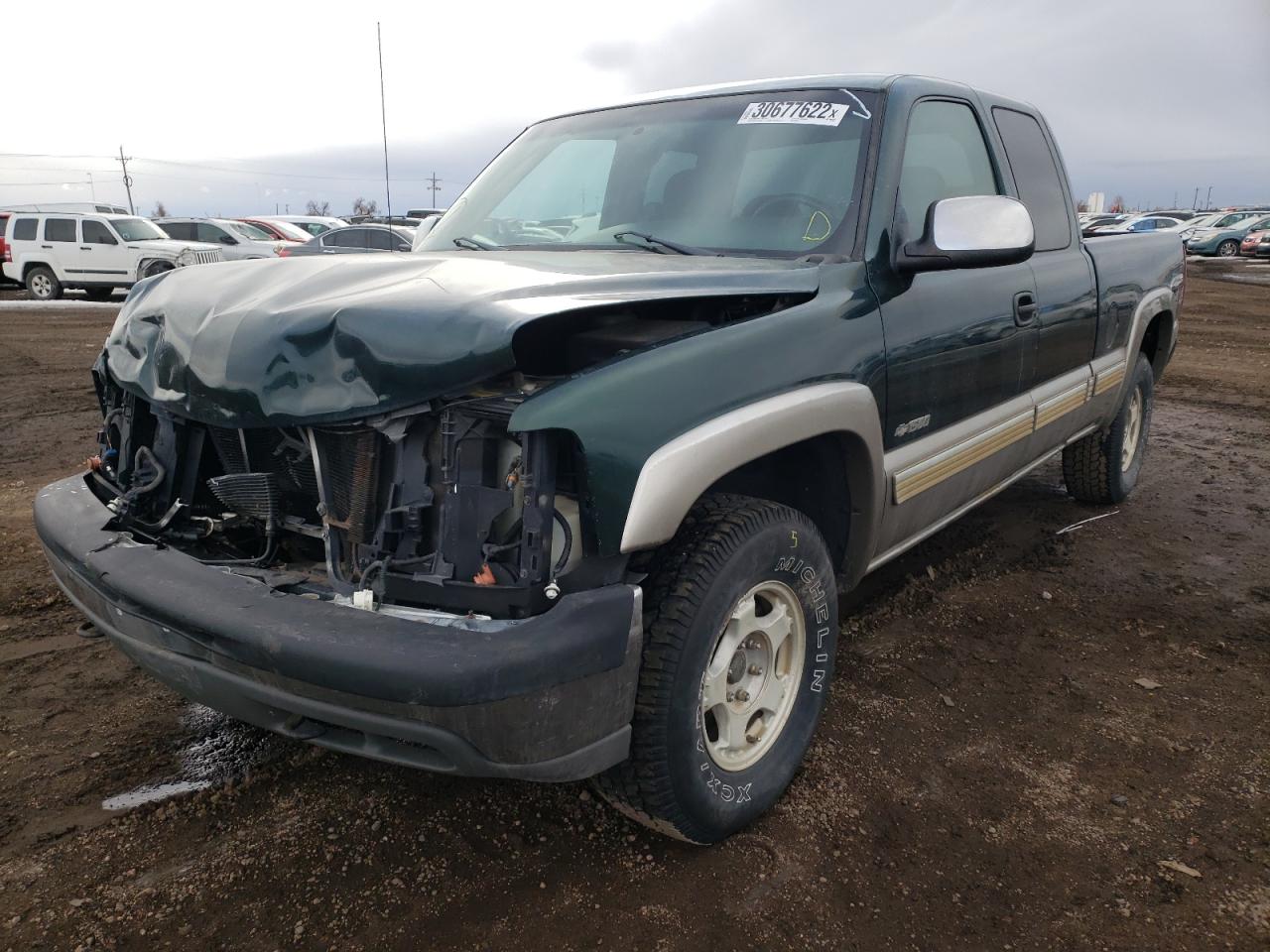 Photo 2 from auction – 2001 CHEVROLET SILVERADO with VIN 2GCEK19T011370373