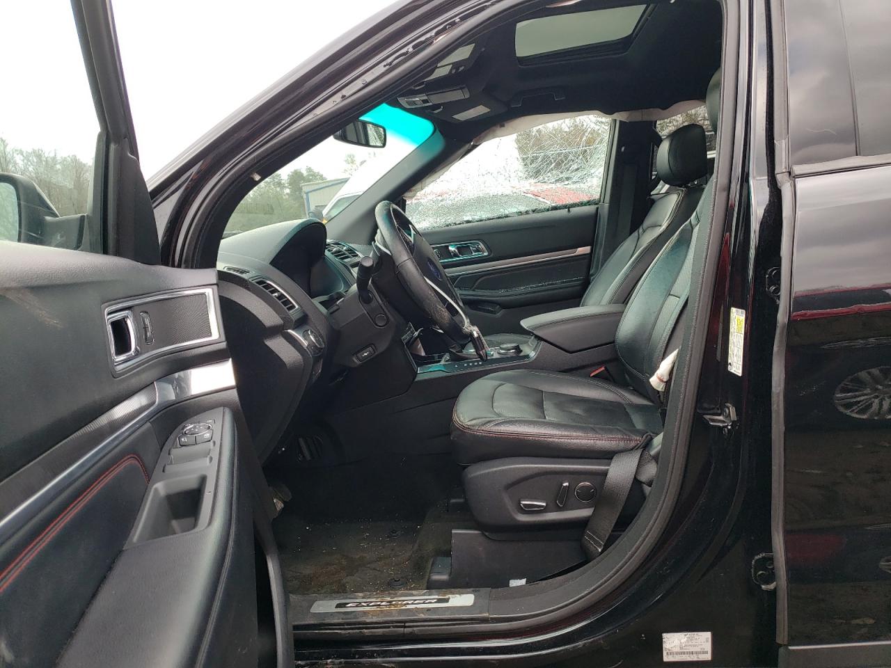 Photo 5 from auction – 2016 FORD EXPLORER S with VIN 1FM5K8GT8GGC98972