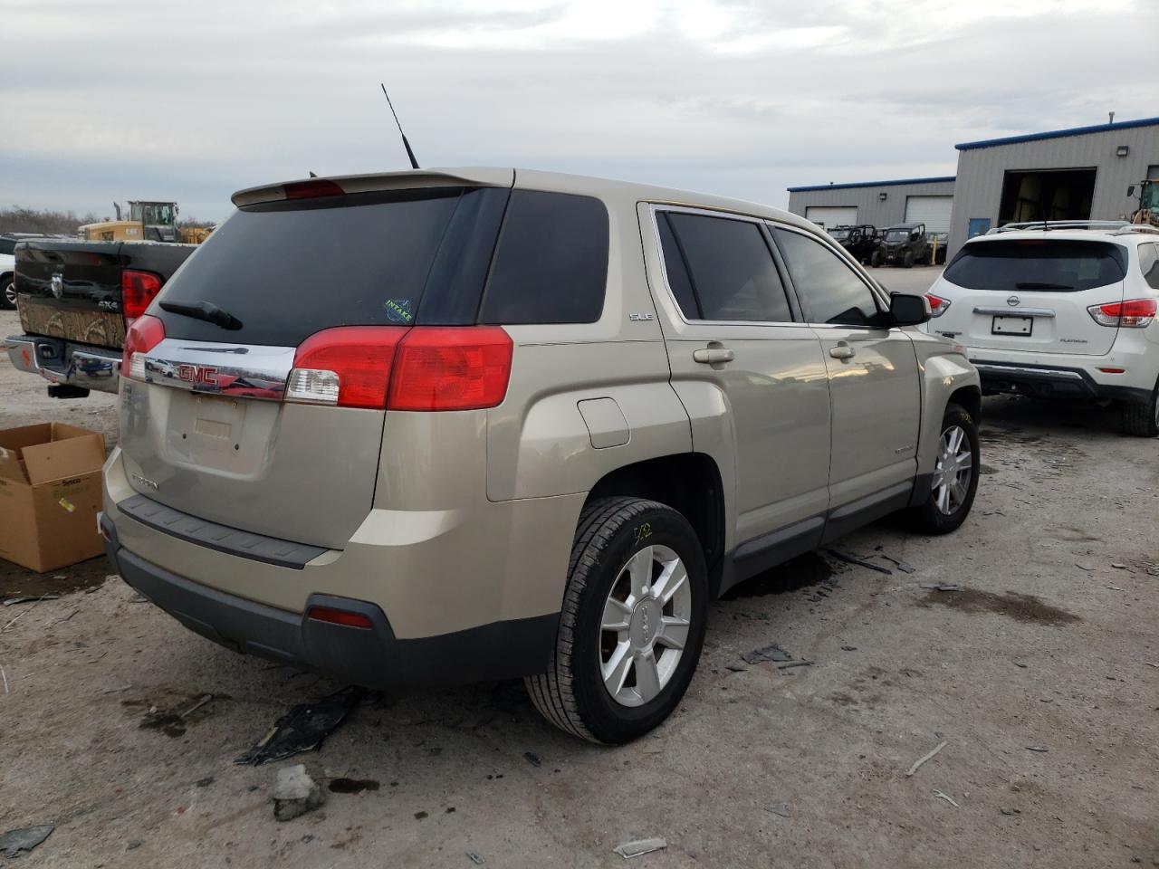Photo 4 from auction – 2011 GMC TERRAIN SL with VIN 2CTALMEC6B6357784