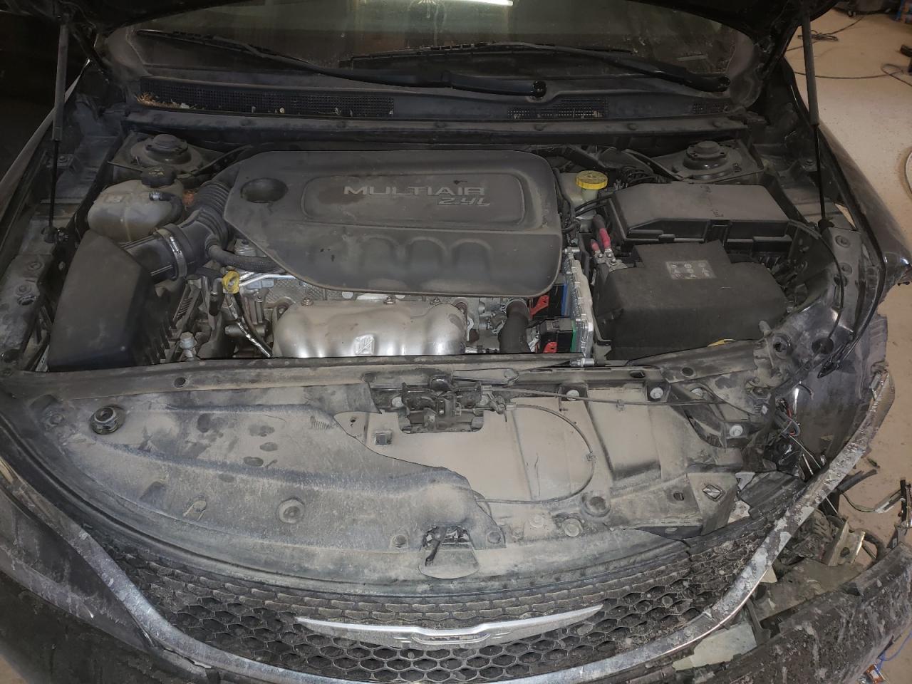 Photo 7 from auction – 2015 CHRYSLER 200 LIMITE with VIN 1C3CCCAB4FN559220