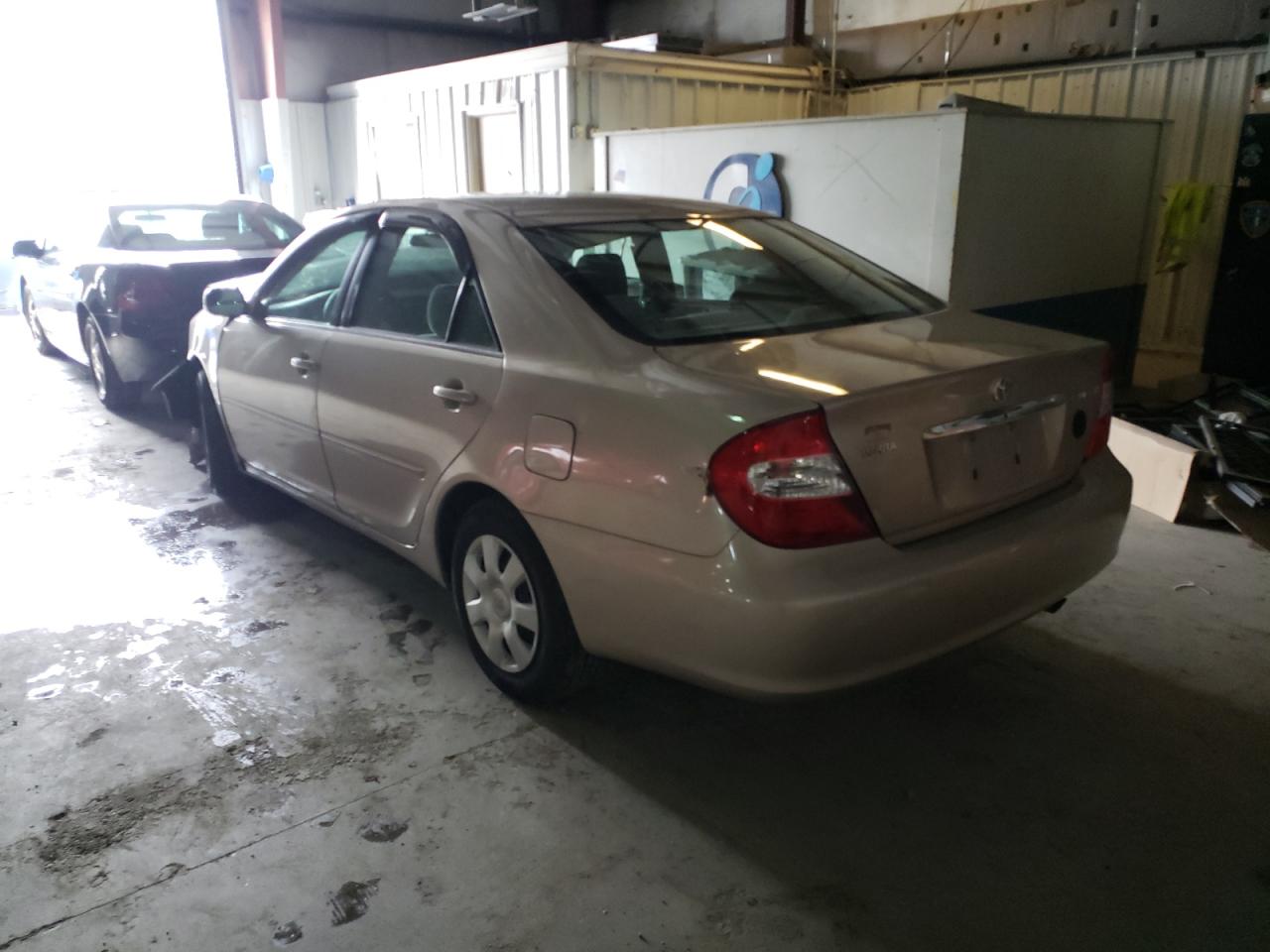Photo 3 from auction – 2002 TOYOTA CAMRY LE with VIN 4T1BE32K22U549796
