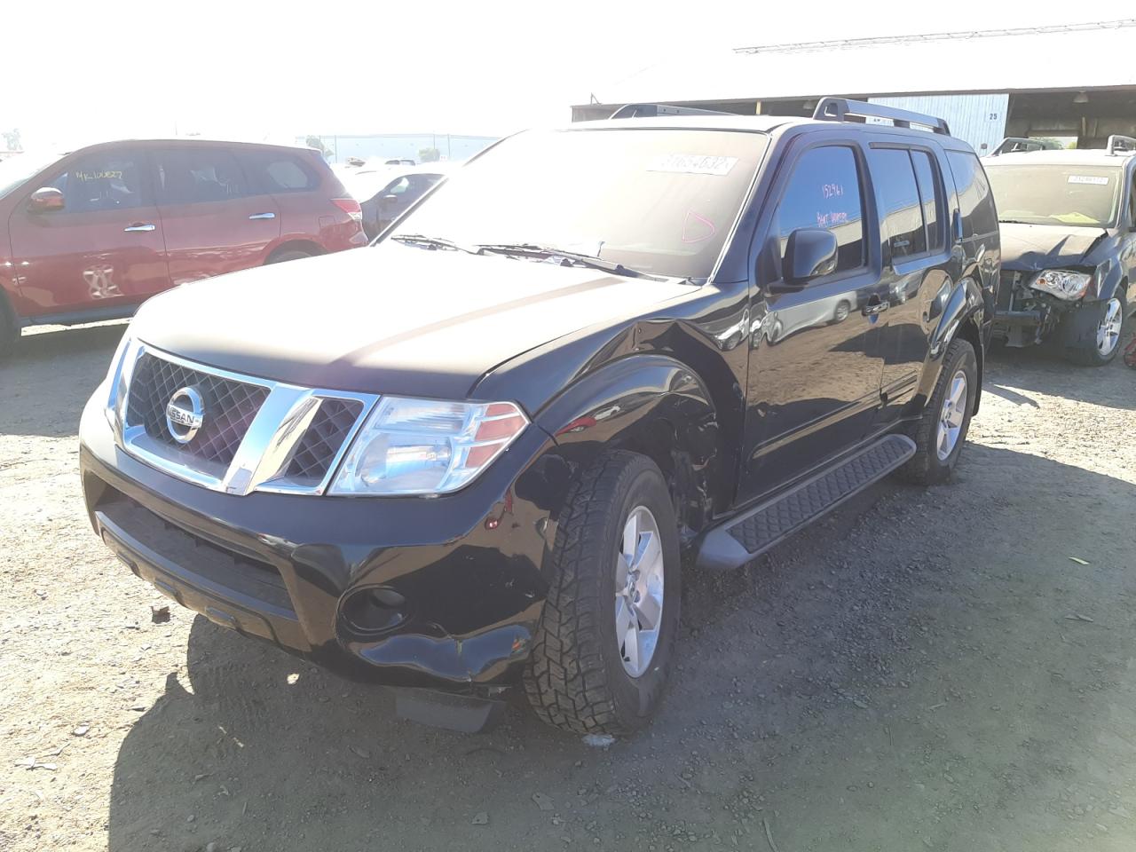 Photo 2 from auction – 2011 NISSAN PATHFINDER with VIN 5N1AR1NB4BC614248