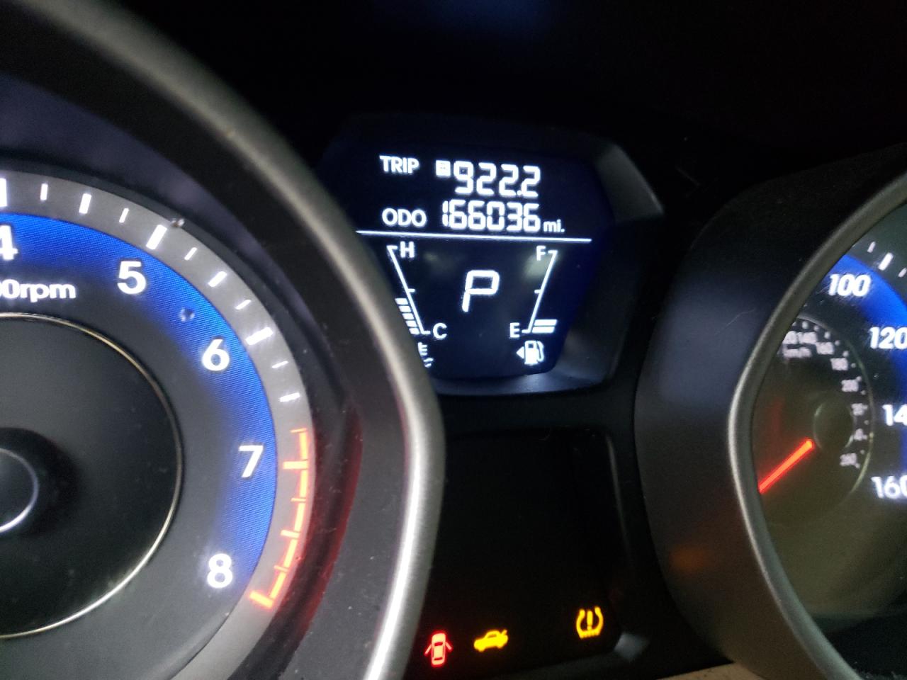 Photo 8 from auction – 2011 HYUNDAI ELANTRA GL with VIN KMHDH4AE0BU143355