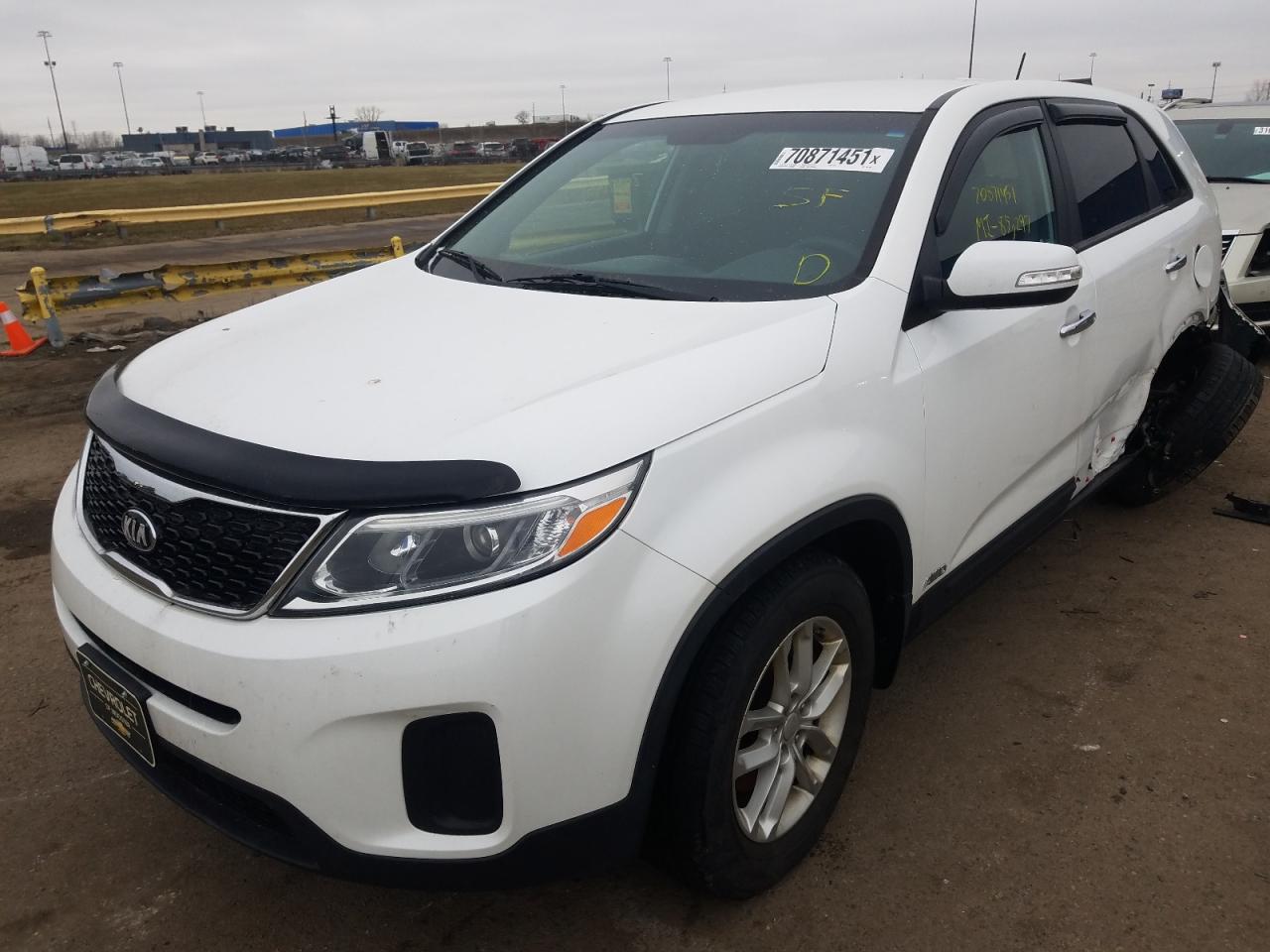 Photo 2 from auction – 2014 KIA SORENTO LX with VIN 5XYKTCA63EG501146