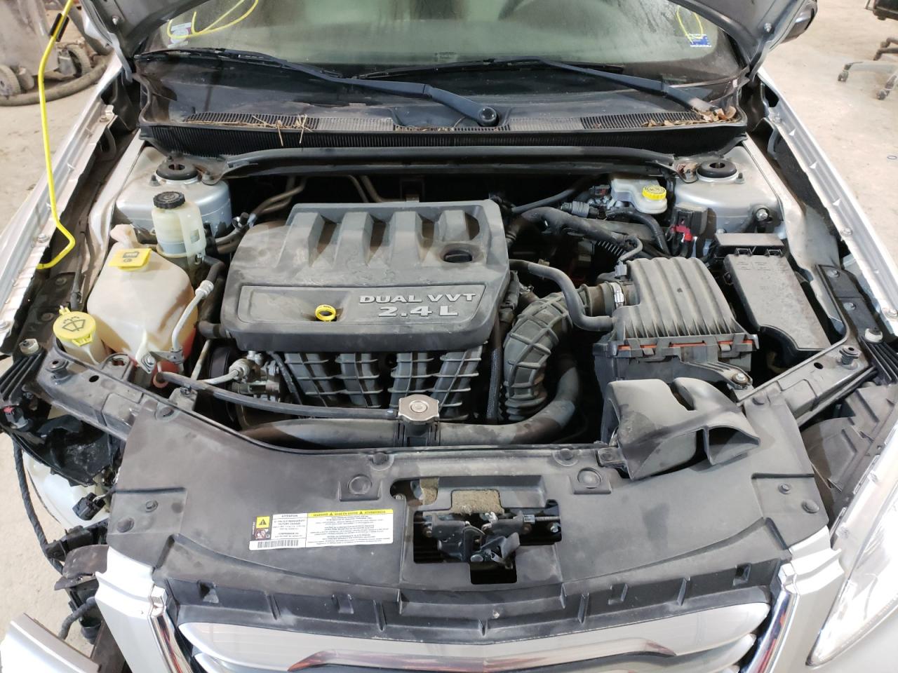 Photo 7 from auction – 2012 CHRYSLER 200 LX with VIN 1C3CCBAB0CN207578