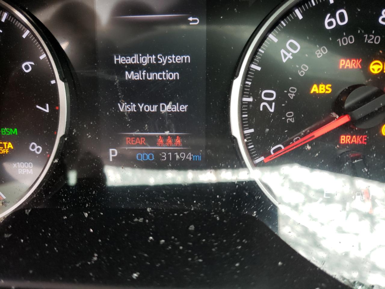 Photo 8 from auction – 2020 TOYOTA RAV4 XLE with VIN 2T3W1RFV1LC052575