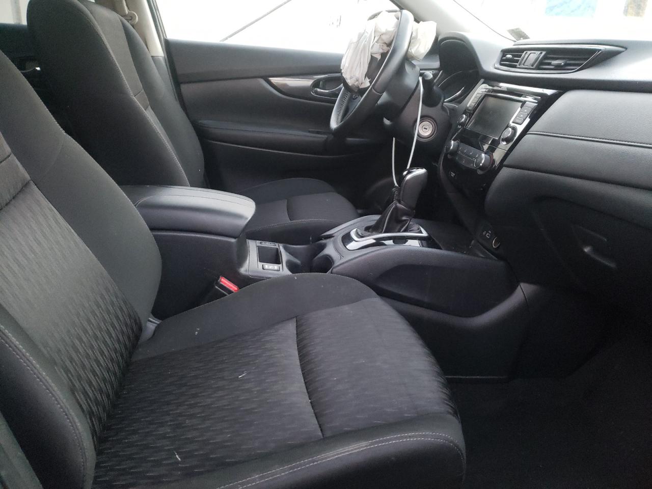Photo 5 from auction – 2019 NISSAN ROGUE S with VIN KNMAT2MV8KP551073