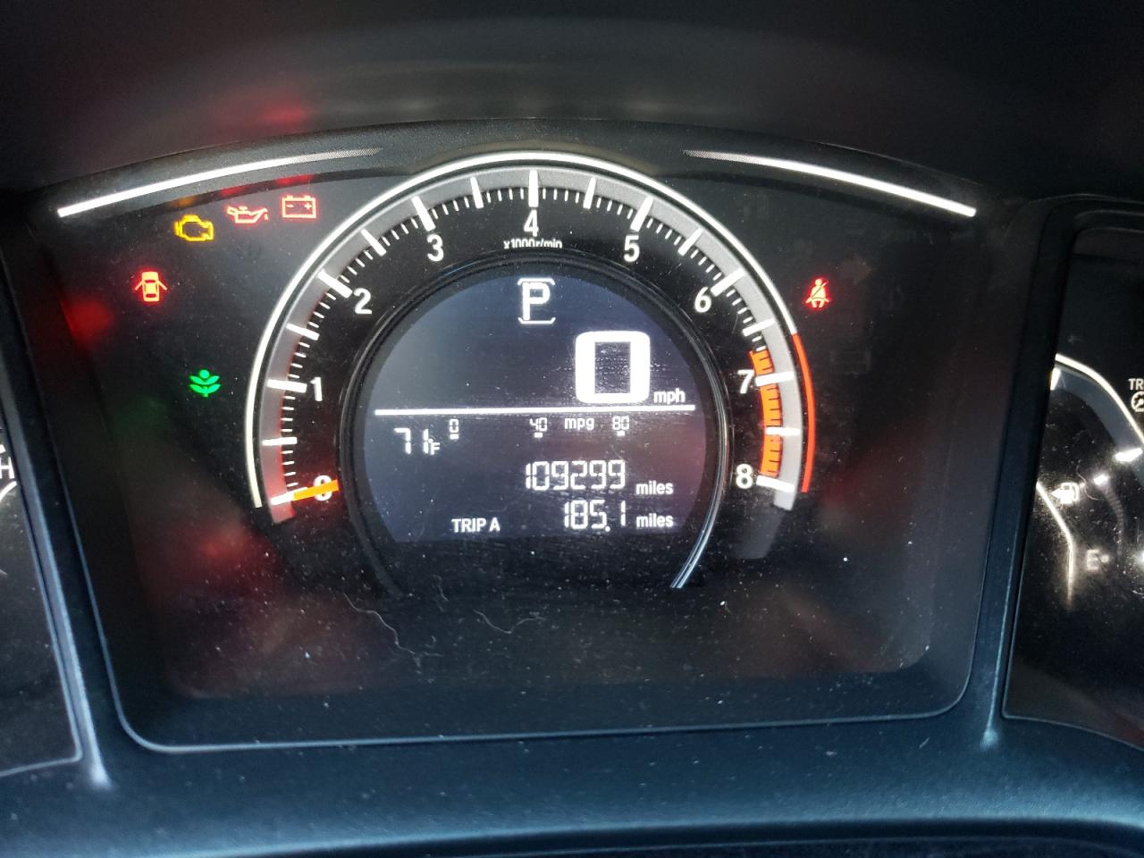 Photo 8 from auction – 2016 HONDA CIVIC LX with VIN 2HGFC2F51GH550055