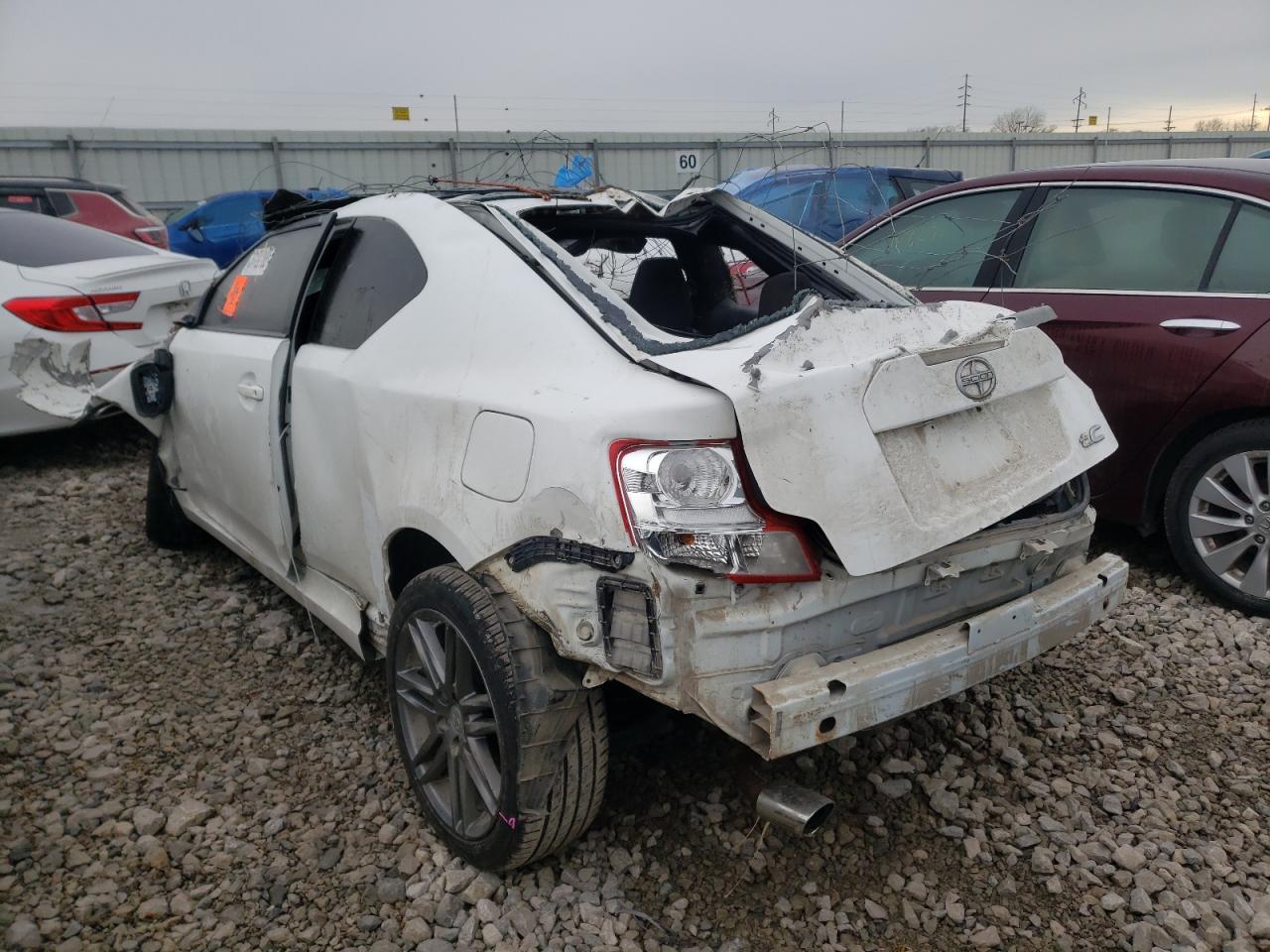 Photo 3 from auction – 2013 TOYOTA SCION TC with VIN JTKJF5C70D3064853