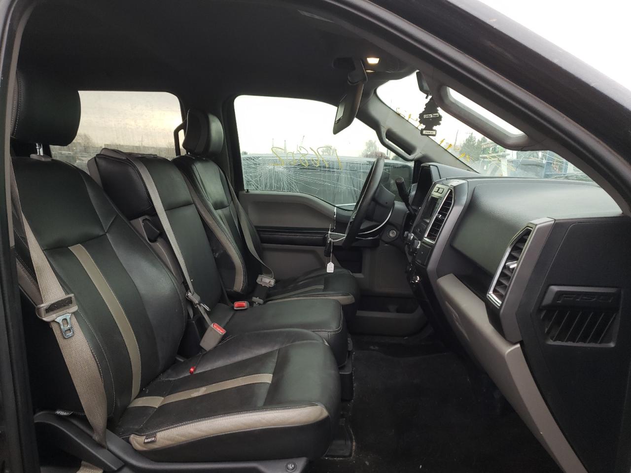 Photo 5 from auction – 2016 FORD F150 SUPER with VIN 1FTEW1EG1GKD00595