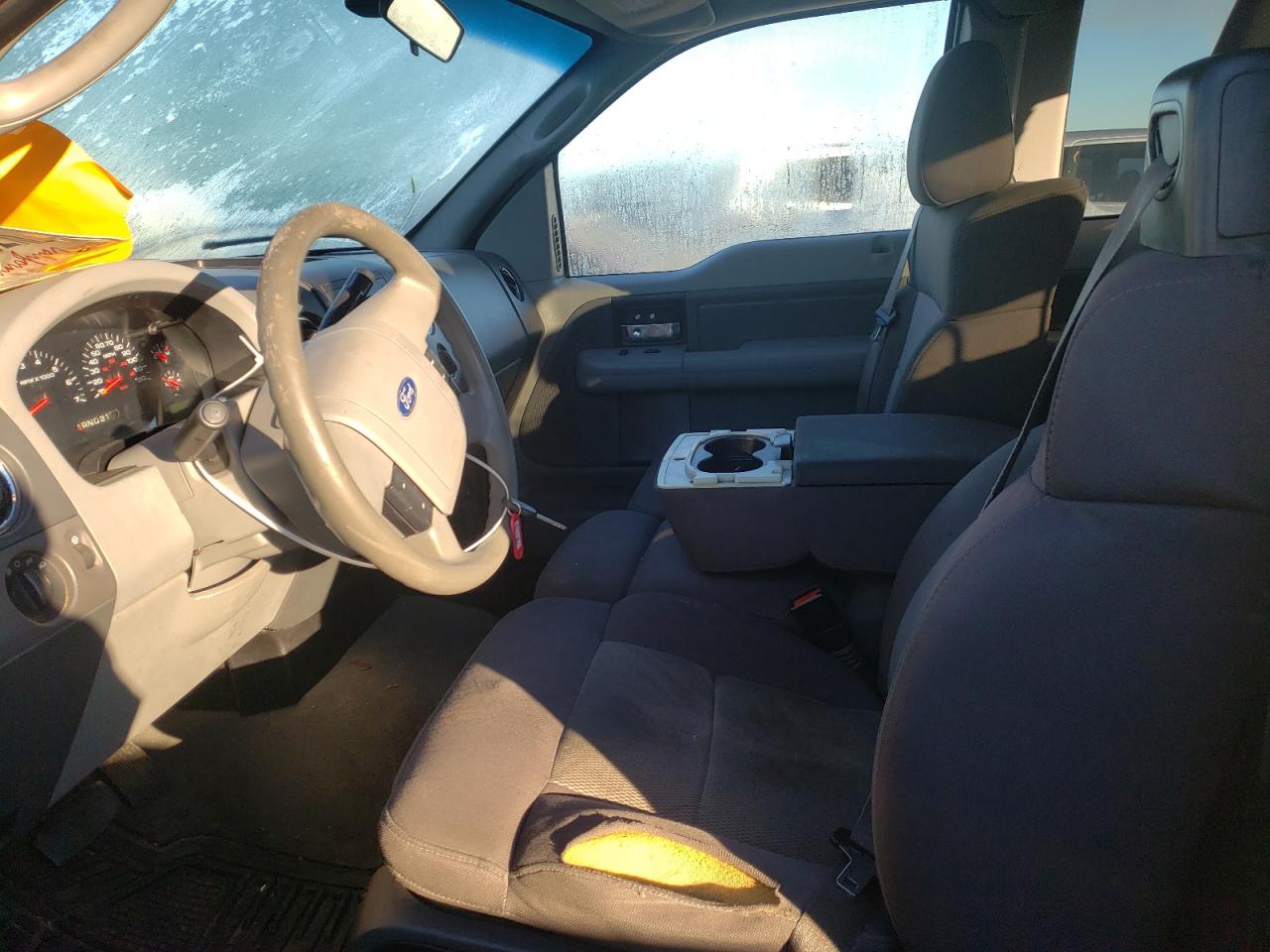Photo 5 from auction – 2005 FORD F150 with VIN 1FTPX145X5FA89523