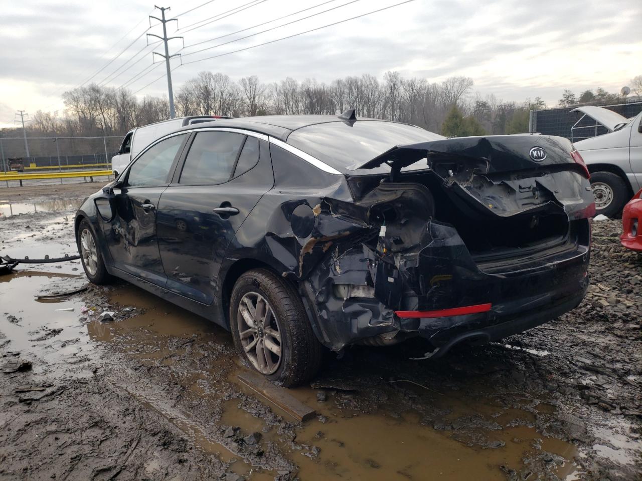 Photo 3 from auction – 2011 KIA OPTIMA LX with VIN KNAGM4A75B5086754