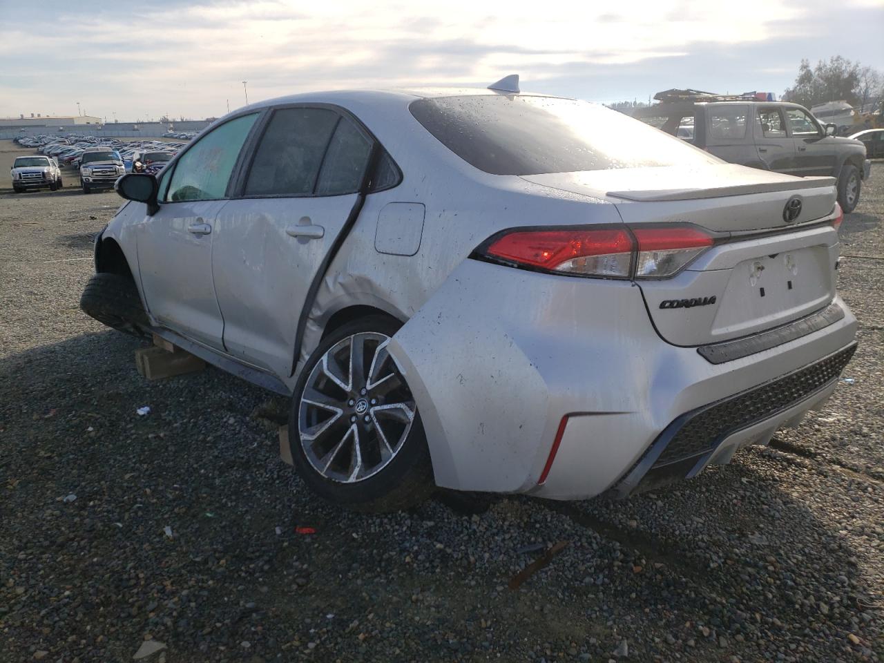 Photo 3 from auction – 2021 TOYOTA COROLLA SE with VIN 5YFS4MCE4MP060743