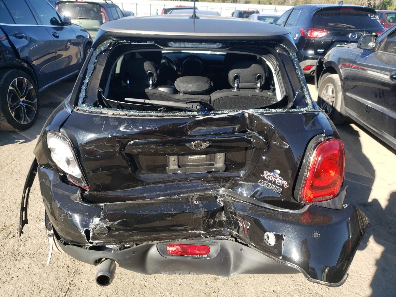 Photo 9 from auction – 2017 MINI COOPER with VIN WMWXU1C39H2F78936