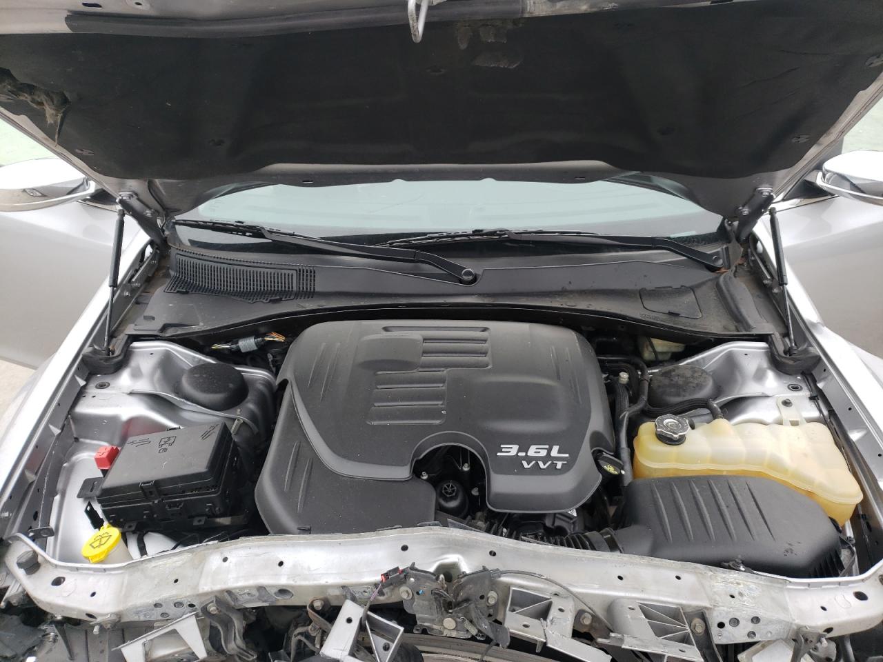 Photo 7 from auction – 2015 CHRYSLER 300C with VIN 2C3CCAEG6FH792230