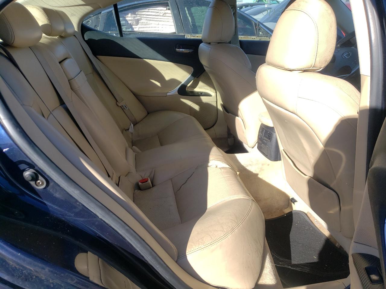 Photo 6 from auction – 2006 LEXUS IS 250 with VIN JTHCK262465005062