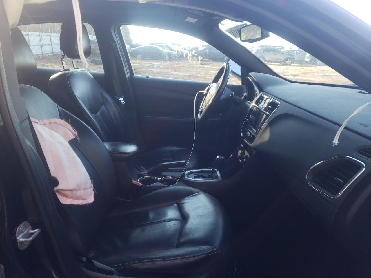 Photo 5 from auction – 2011 CHRYSLER 200 LIMITE with VIN 1C3BC2FGXBN505148