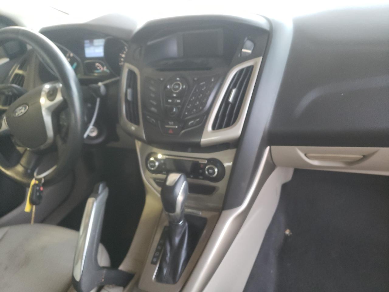 Photo 9 from auction – 2012 FORD FOCUS SEL with VIN 1FAHP3H27CL339868