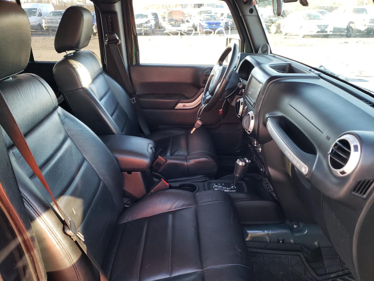 Photo 5 from auction – 2012 JEEP WRANGLER U with VIN 1C4BJWEG2CL118911