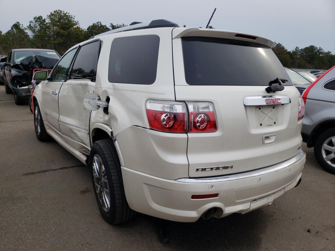 Photo 3 from auction – 2012 GMC ACADIA DEN with VIN 1GKKVTED3CJ400435