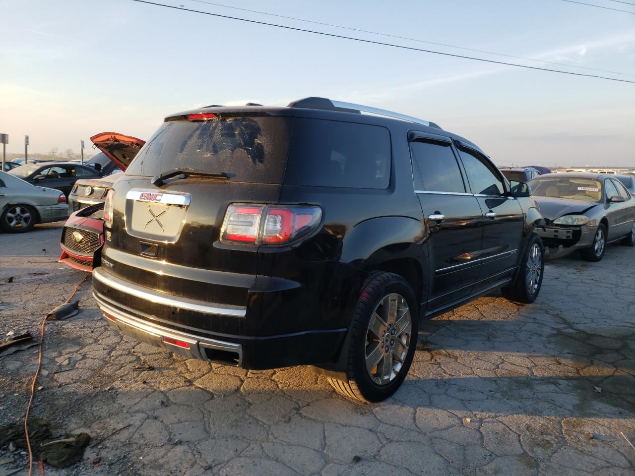 Photo 4 from auction – 2016 GMC ACADIA DEN with VIN 1GKKRTKD6GJ147982