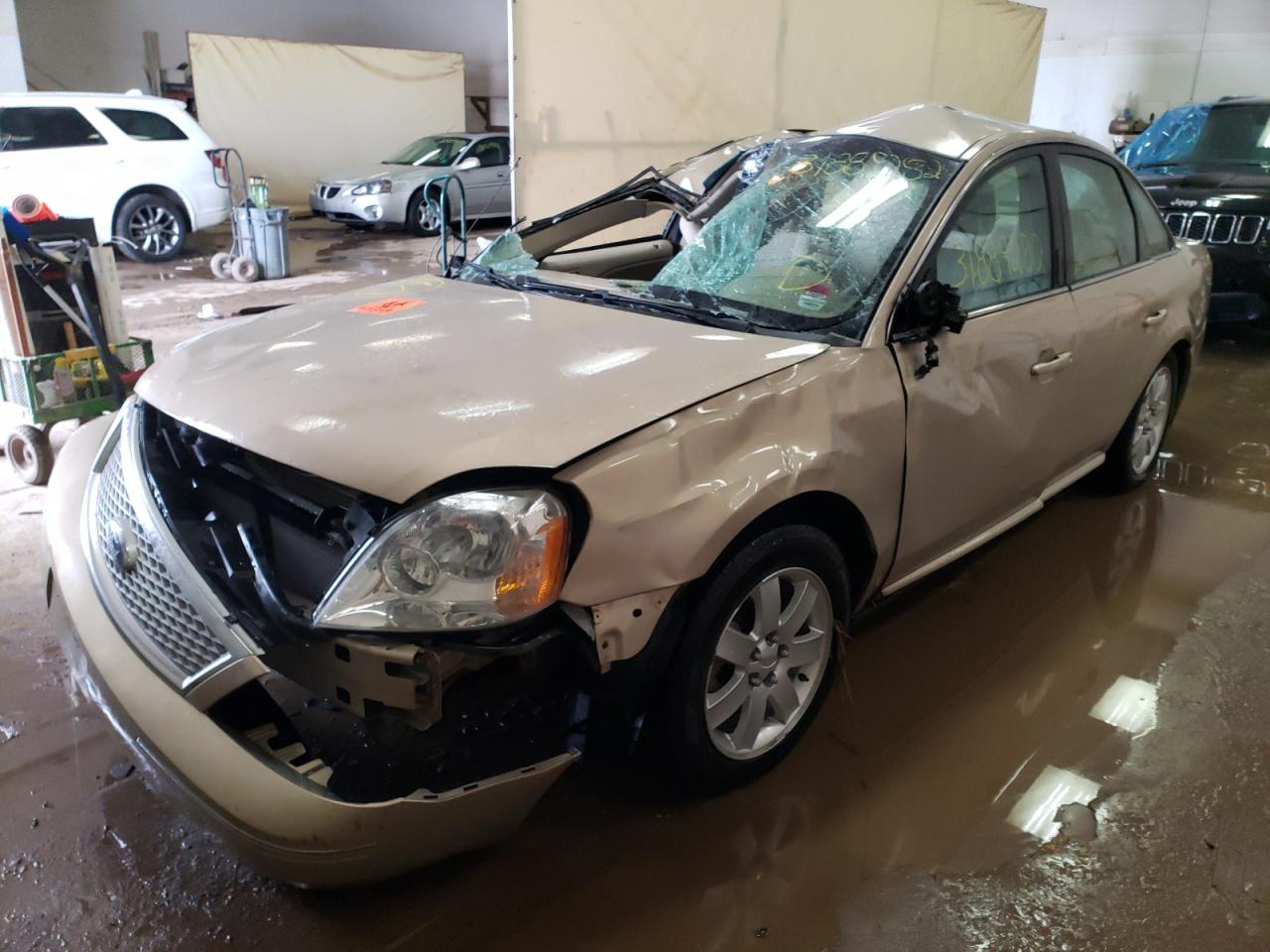 Photo 2 from auction – 2007 FORD FIVE HUNDR with VIN 1FAFP24167G112698