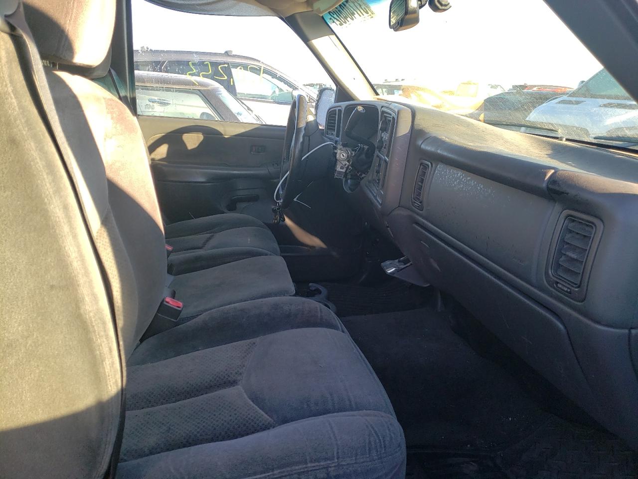 Photo 5 from auction – 2003 CHEVROLET SILVERADO with VIN 1GCEC14T53Z202615