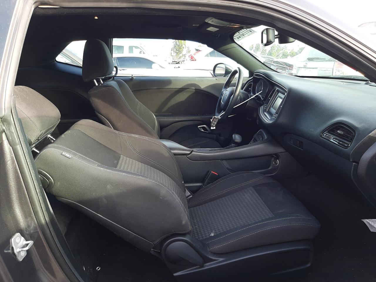 Photo 5 from auction – 2017 DODGE CHALLENGER with VIN 2C3CDZAG1HH501864