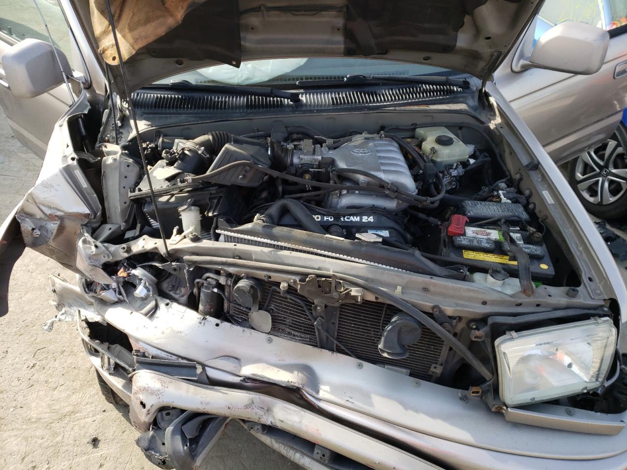 Photo 7 from auction – 2002 TOYOTA 4RUNNER SR with VIN JT3GN86R720249679