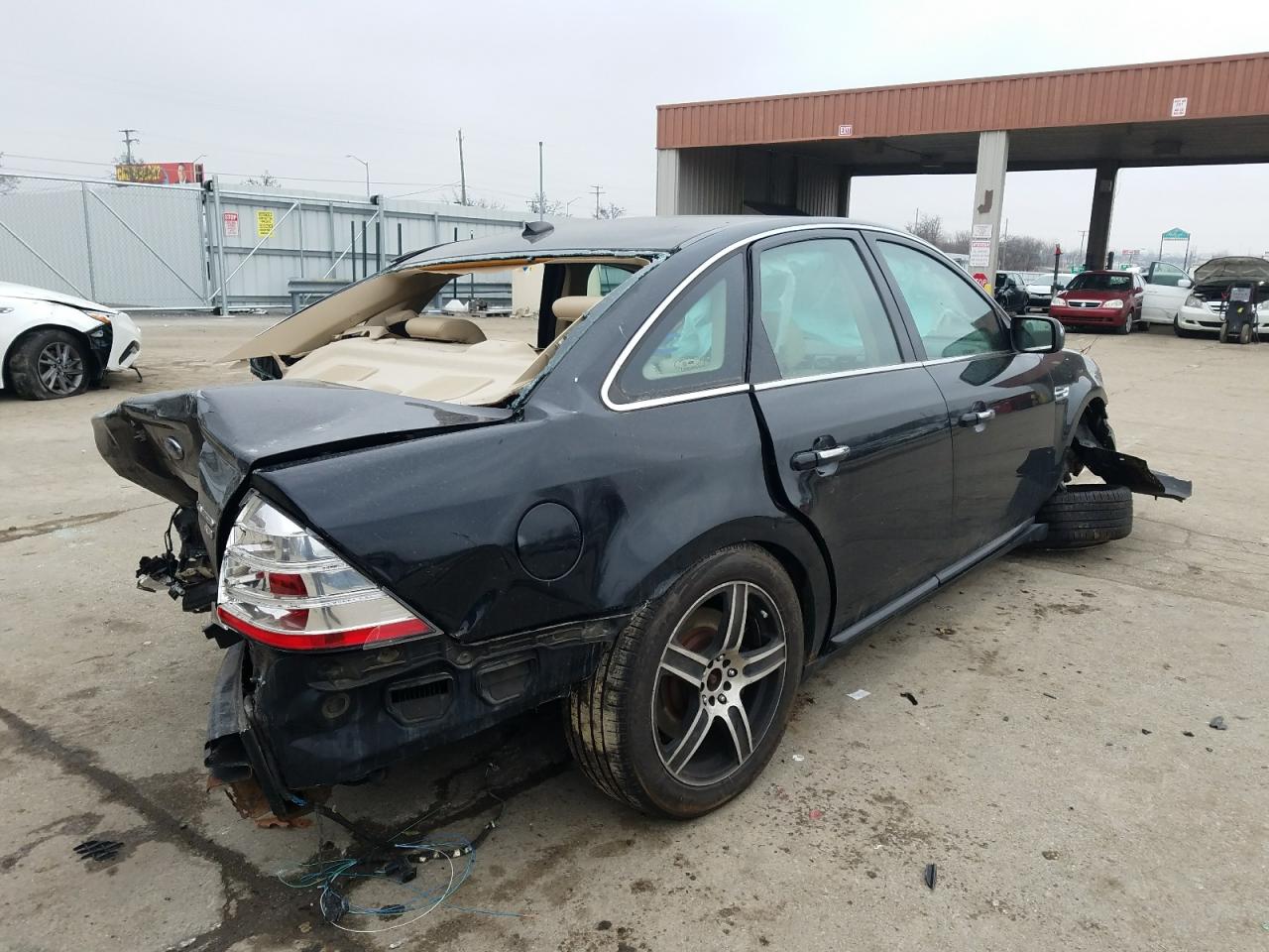 Photo 4 from auction – 2008 FORD TAURUS LIM with VIN 1FAHP28W88G144634