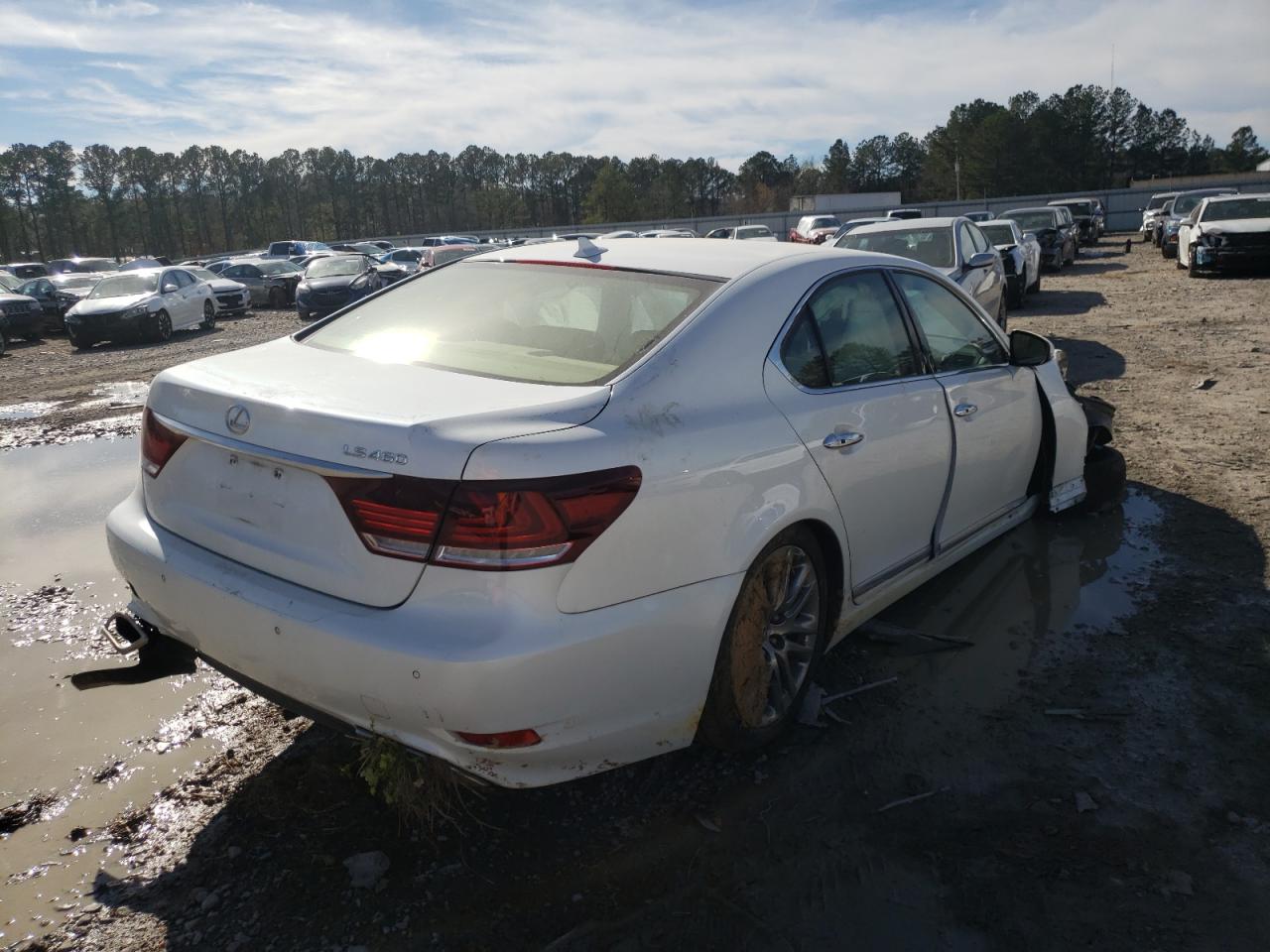 Photo 4 from auction – 2013 LEXUS LS 460 with VIN JTHBL5EF0D5123184