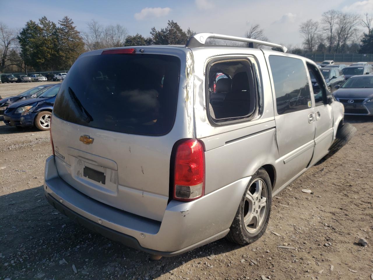 Photo 4 from auction – 2006 CHEVROLET UPLANDER L with VIN 1GNDV33116D181336