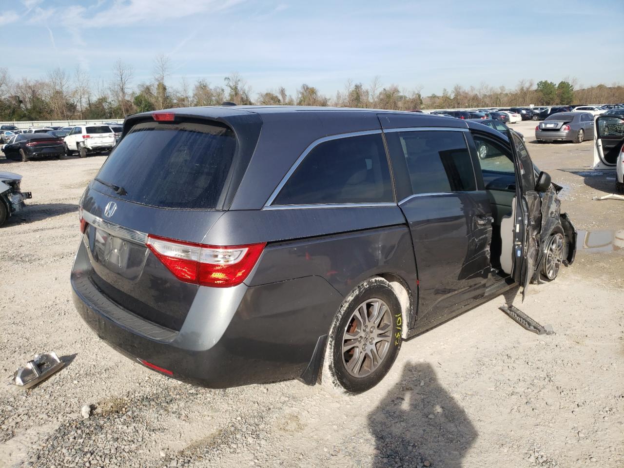 Photo 4 from auction – 2013 HONDA ODYSSEY EX with VIN 5FNRL5H64DB046829