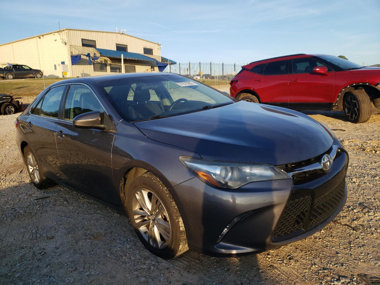 TOYOTA UK 2016 con VIN 4T1BF1FKXGU520792 - Foto de la subasta