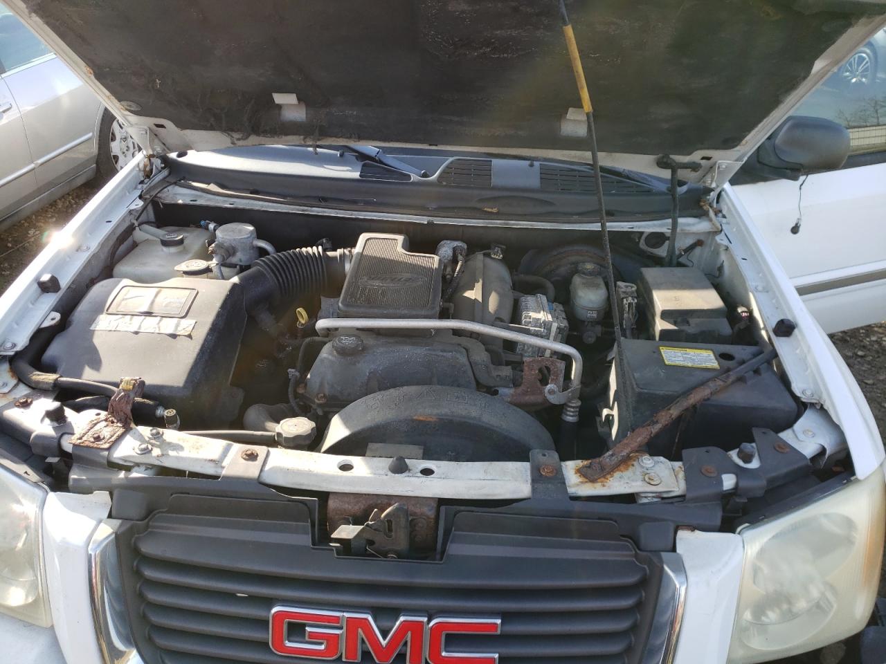 Photo 7 from auction – 2004 GMC ENVOY with VIN 1GKDT13S742326579
